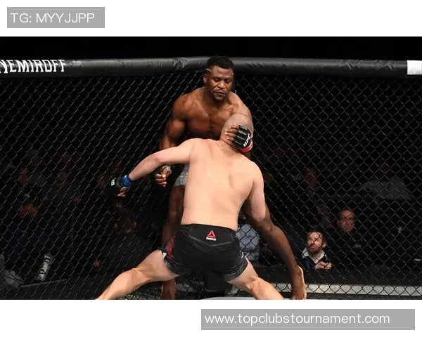 UFC凯恩与康勾巅峰对决谁将成为新一代格斗之王